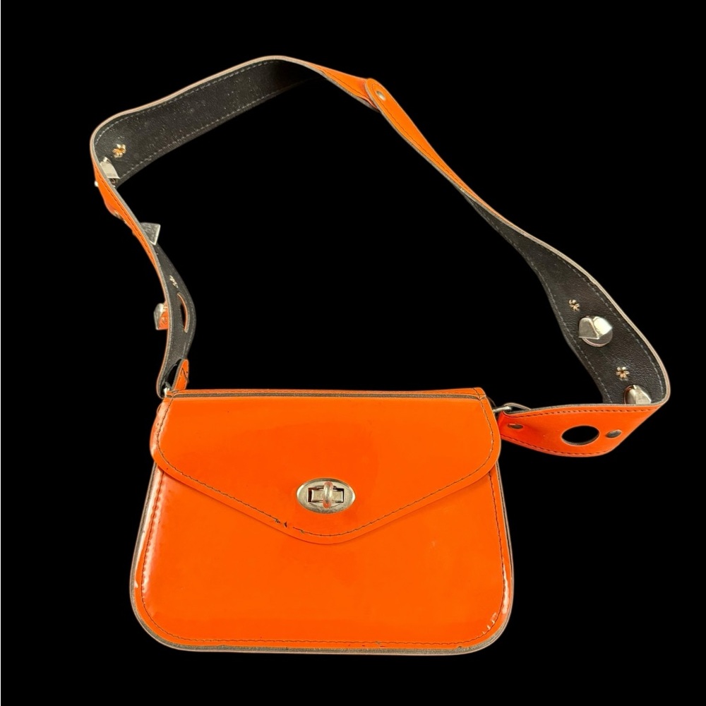 VTG 60’s Child’s Purse with bells on strap